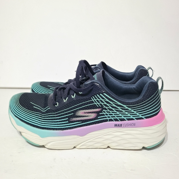B32 Sketchers Womens Max Cushioning Elite Ultra Go Size 10 - Picture 1 of 6